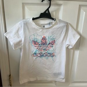 Girl’s 5/6 adidas shirt new with tags